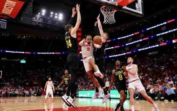 nba季后赛火箭vs爵士第三场，火箭与爵士季后赛第五场央视！